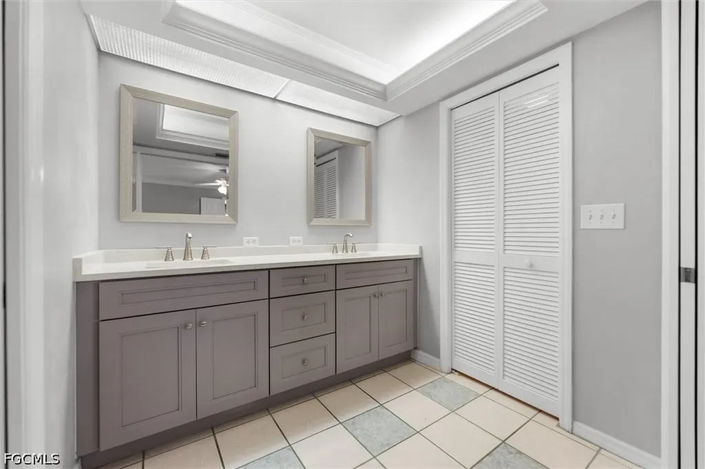 4634 SW 12th Place Cape Coral FL 33914