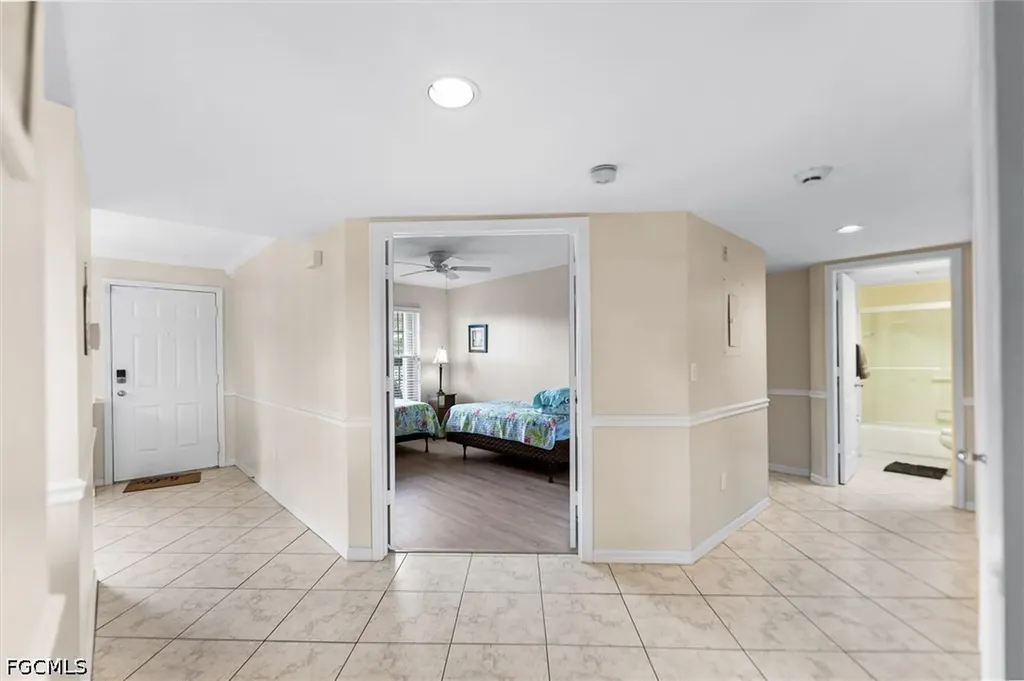 4634 SW 12th Place Cape Coral FL 33914