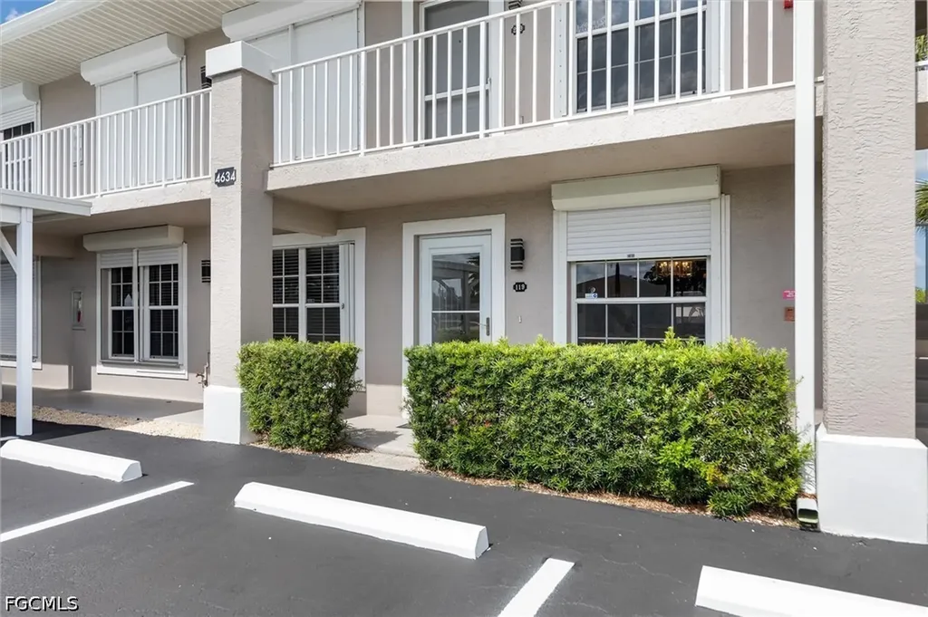 4634 SW 12th Place Cape Coral FL 33914