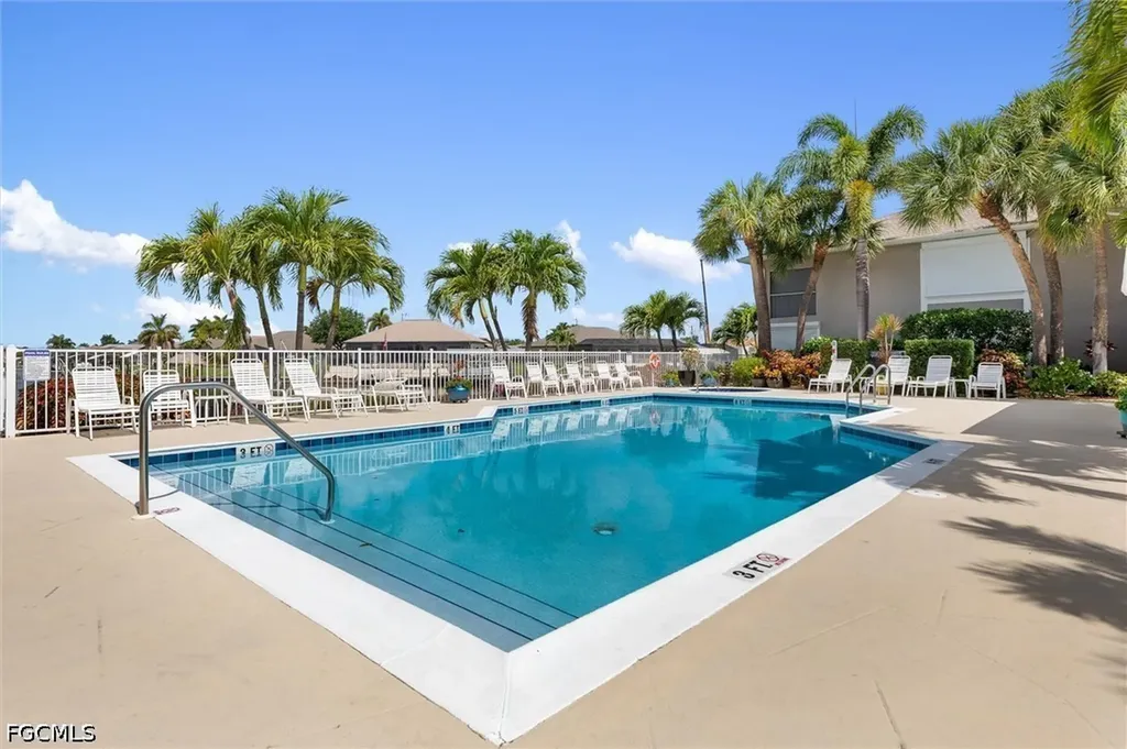 4634 SW 12th Place Cape Coral FL 33914