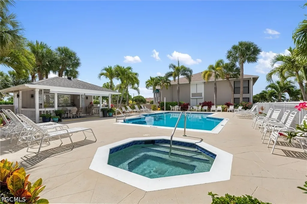 4634 SW 12th Place Cape Coral FL 33914