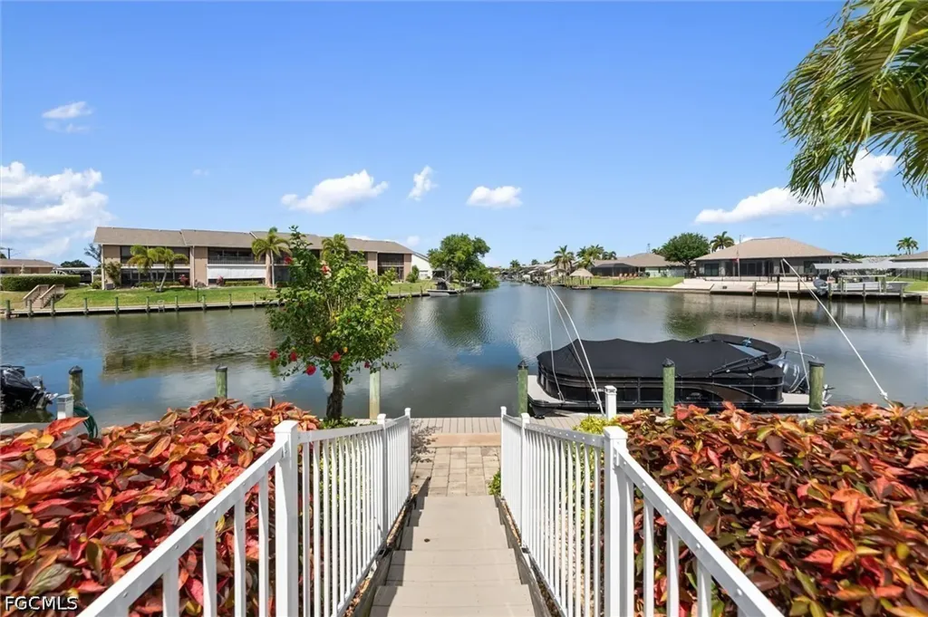 4634 SW 12th Place Cape Coral FL 33914