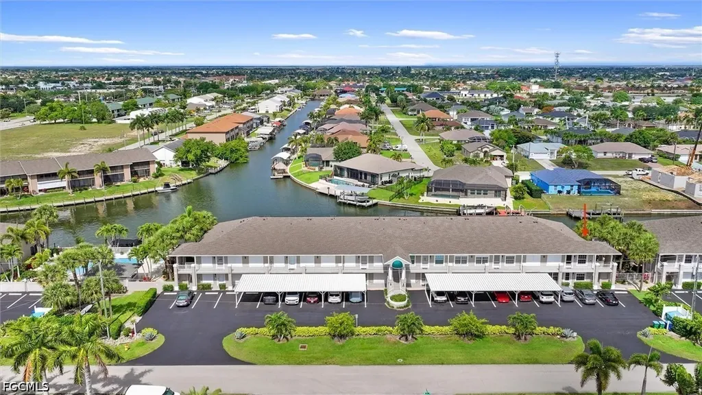 4634 SW 12th Place Cape Coral FL 33914