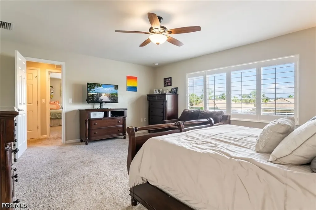 2489 Sutherland Court Cape Coral FL 33991