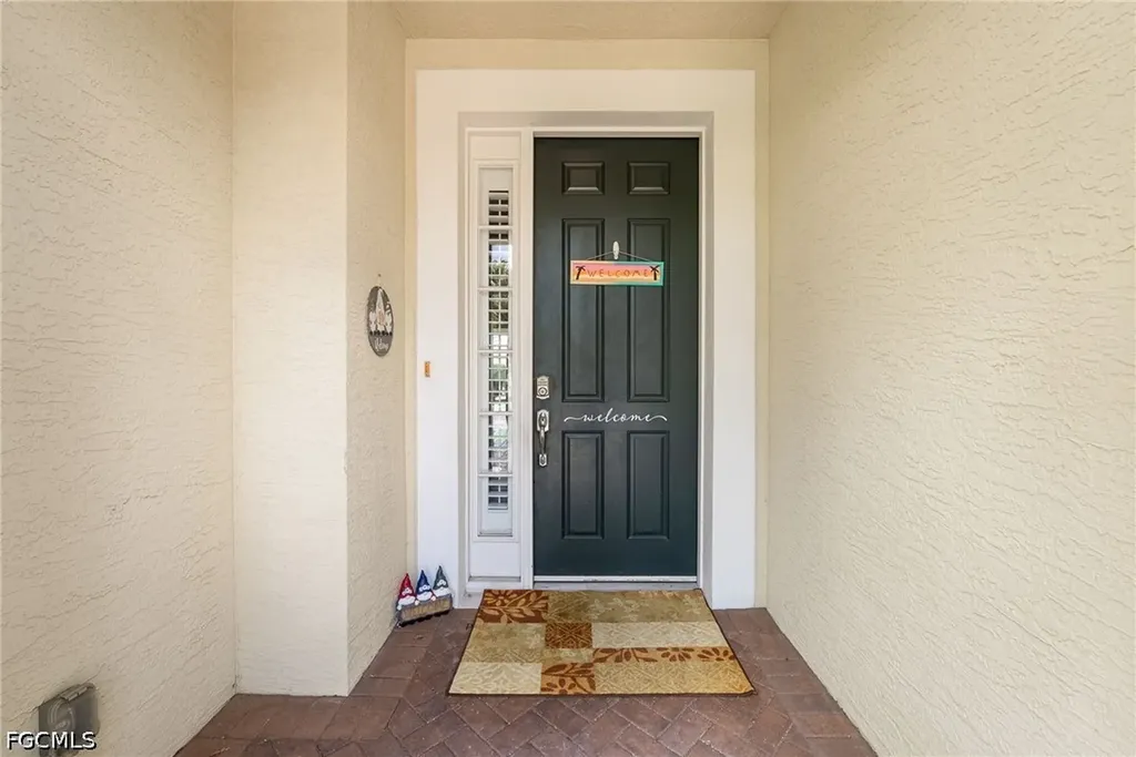 2489 Sutherland Court Cape Coral FL 33991