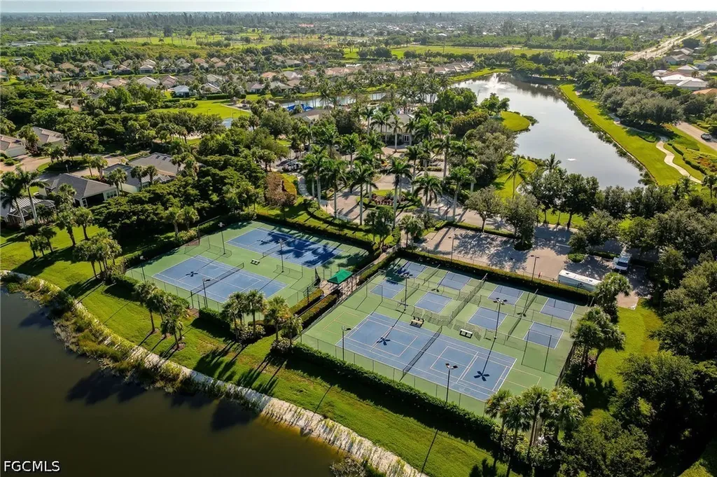 2489 Sutherland Court Cape Coral FL 33991