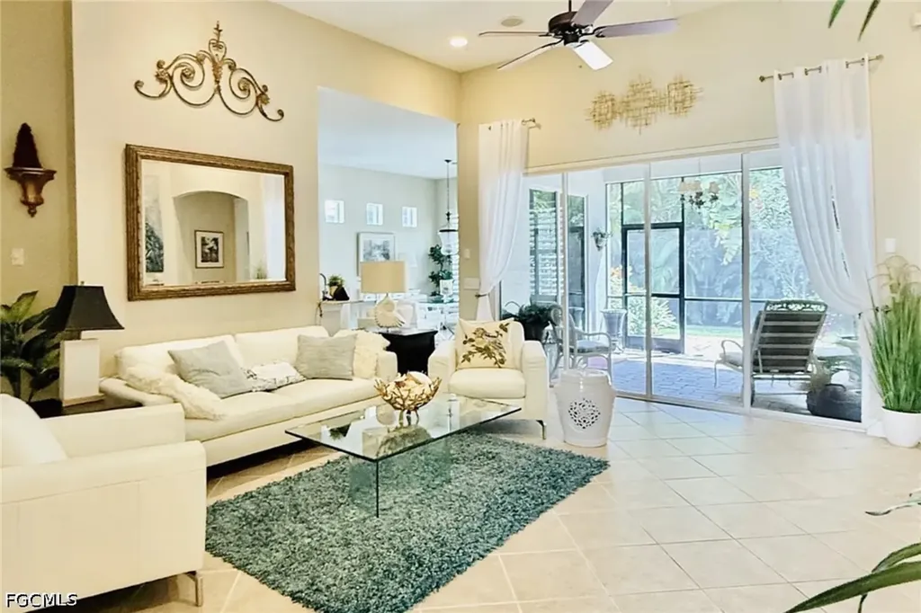 16156 Parque Lane Naples FL 34110