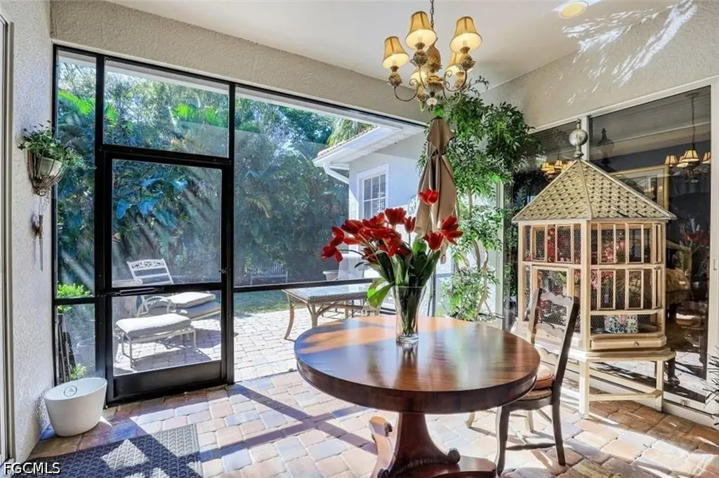 16156 Parque Lane Naples FL 34110