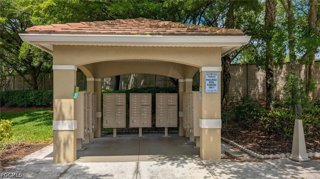 3111 Meandering Way Fort Myers FL 33905