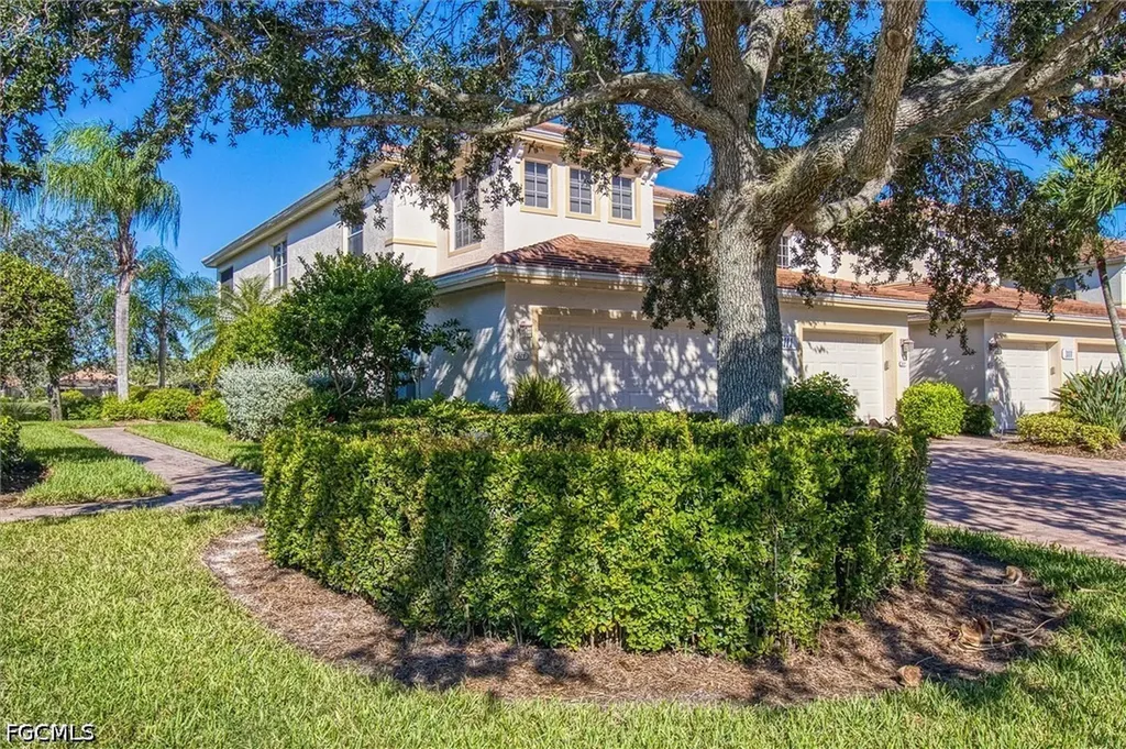 3111 Meandering Way Fort Myers FL 33905