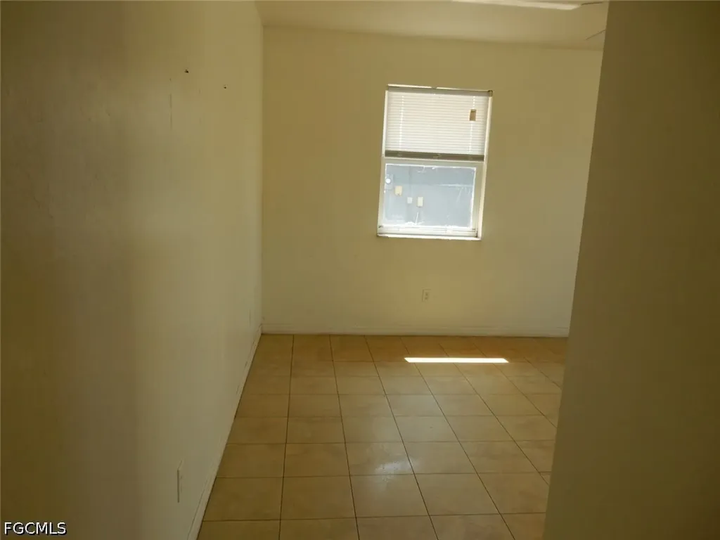 899 Ridgeway Drive North Fort Myers FL 33903