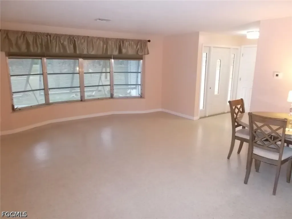7046/7058 Maida Lane Fort Myers FL 33907