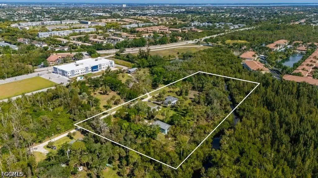 7046/7058 Maida Lane Fort Myers FL 33907