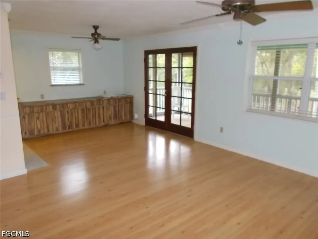 7046/7058 Maida Lane Fort Myers FL 33907