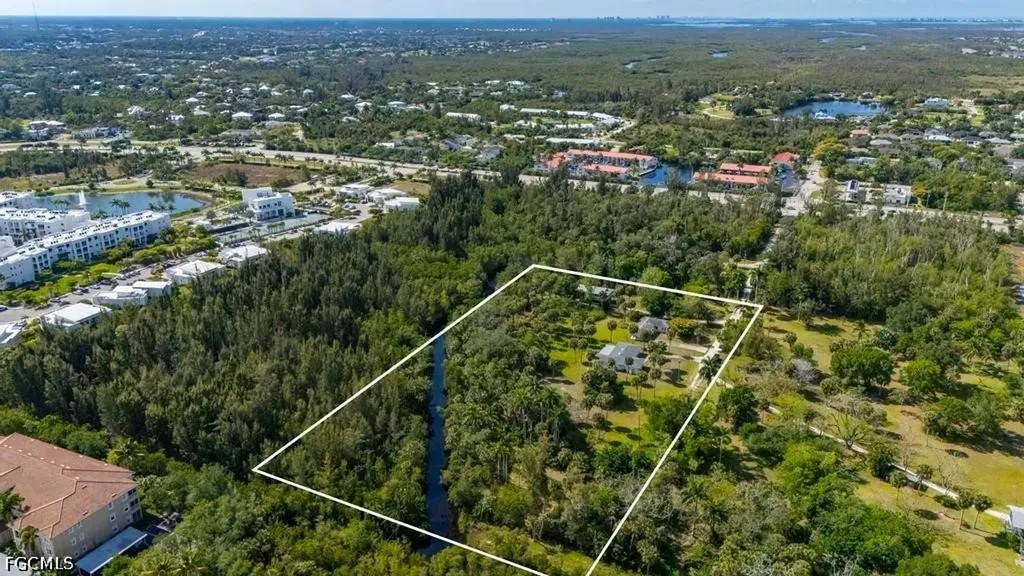 7046/7058 Maida Lane Fort Myers FL 33907