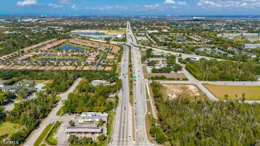 7046/7058 Maida Lane Fort Myers FL 33907
