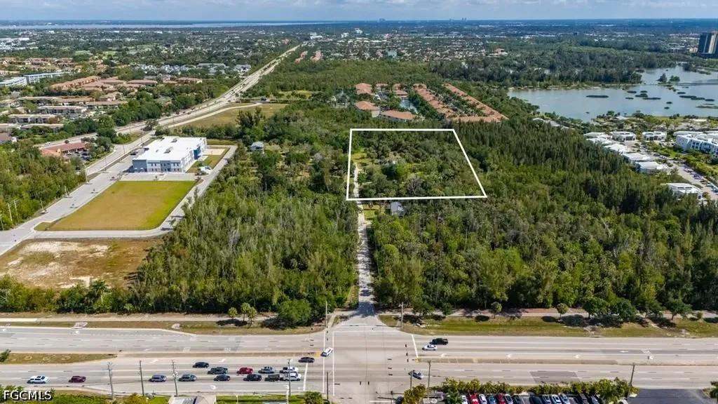 7046/7058 Maida Lane Fort Myers FL 33907