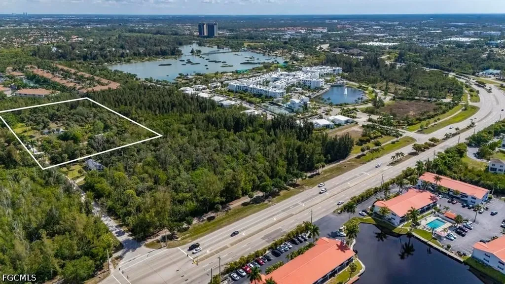7046/7058 Maida Lane Fort Myers FL 33907