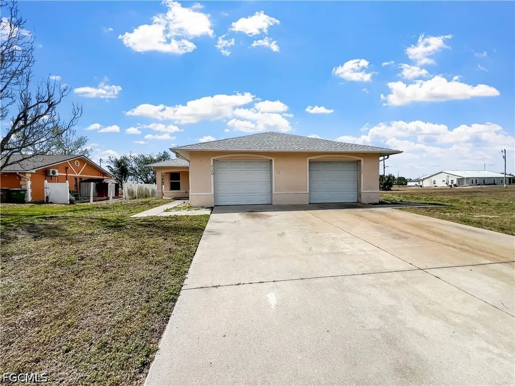 2130 NE 8th Place Cape Coral FL 33909