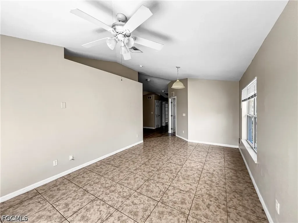 2130 NE 8th Place Cape Coral FL 33909