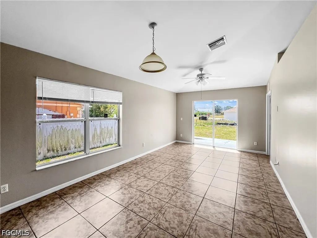 2130 NE 8th Place Cape Coral FL 33909