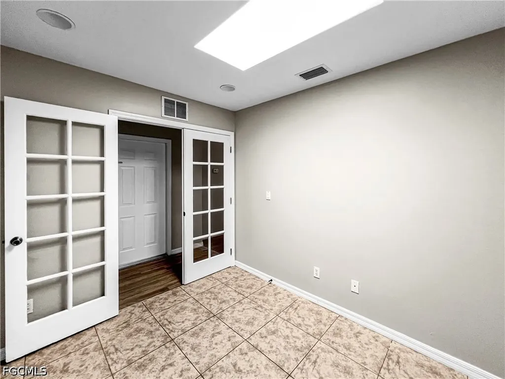 2130 NE 8th Place Cape Coral FL 33909