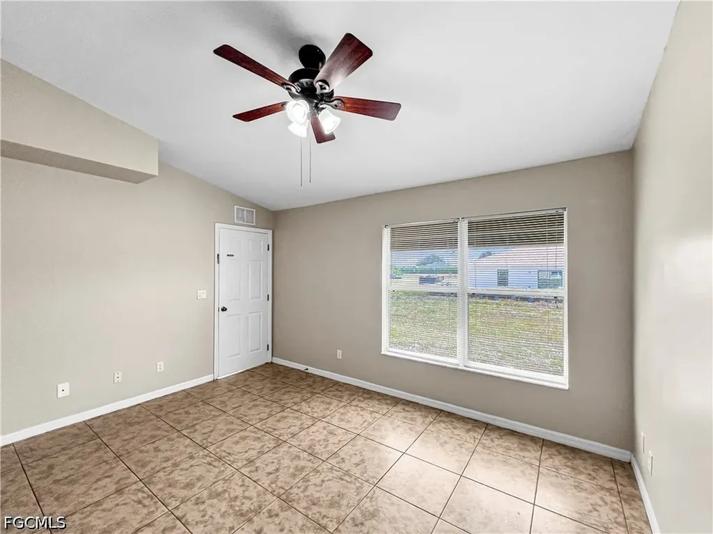 2130 NE 8th Place Cape Coral FL 33909