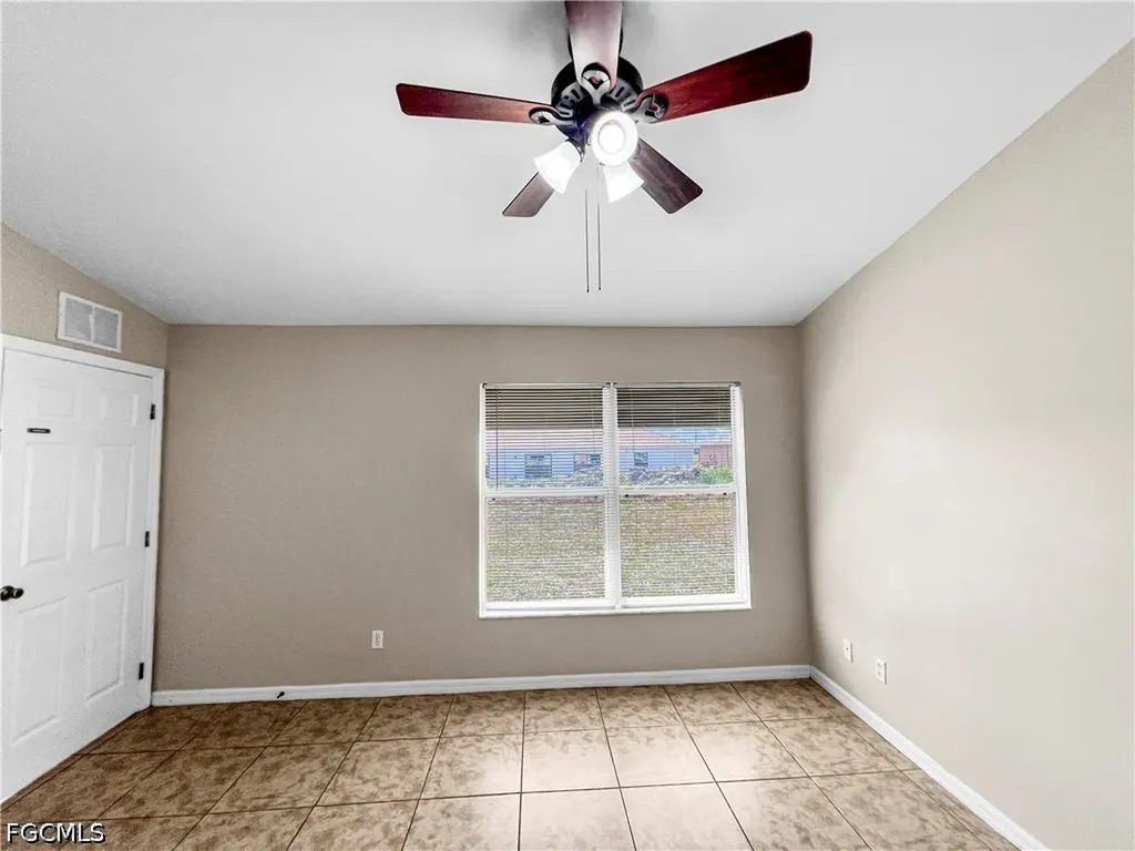 2130 NE 8th Place Cape Coral FL 33909