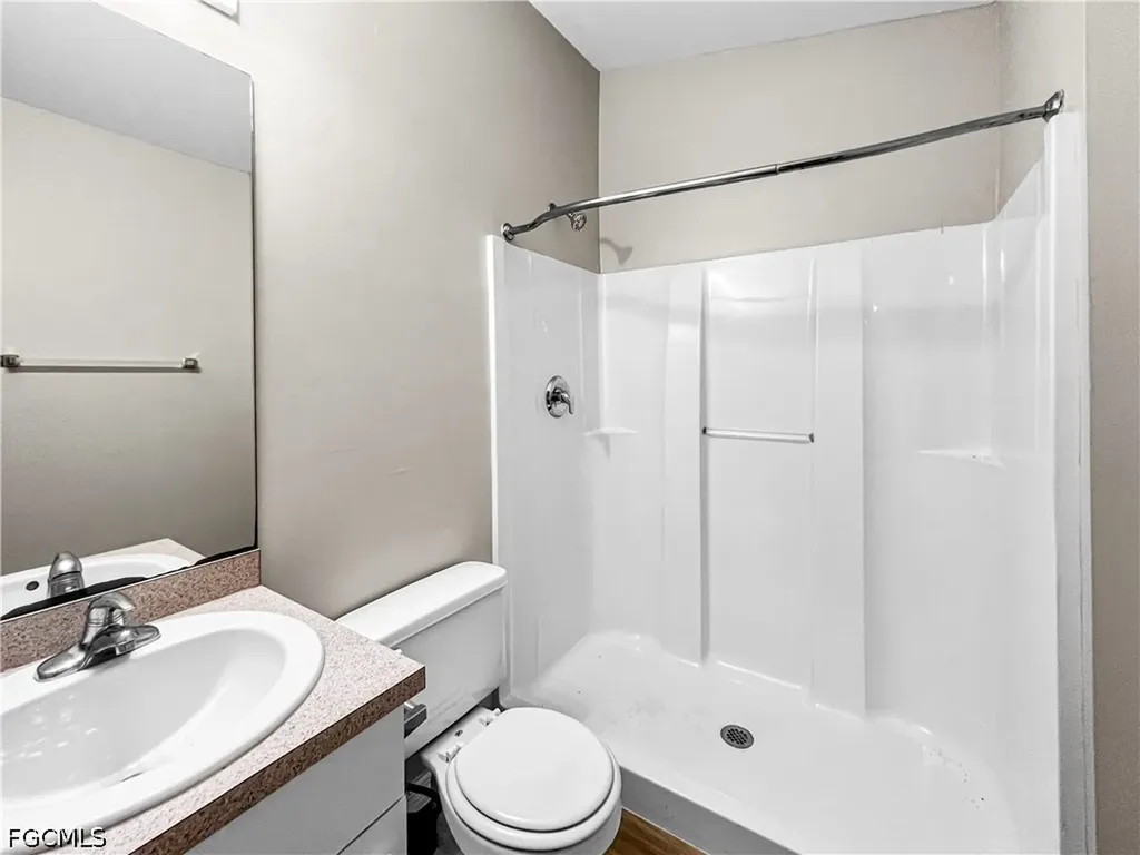 2130 NE 8th Place Cape Coral FL 33909