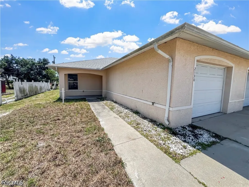 2130 NE 8th Place Cape Coral FL 33909
