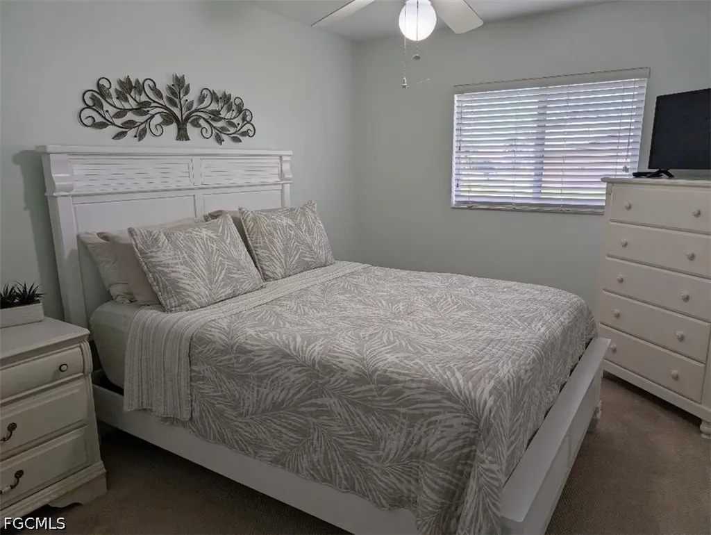 5008 SW 9th Place Cape Coral FL 33914