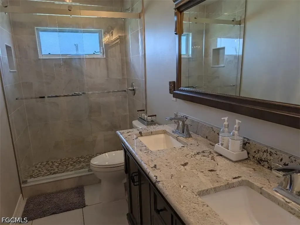 5008 SW 9th Place Cape Coral FL 33914