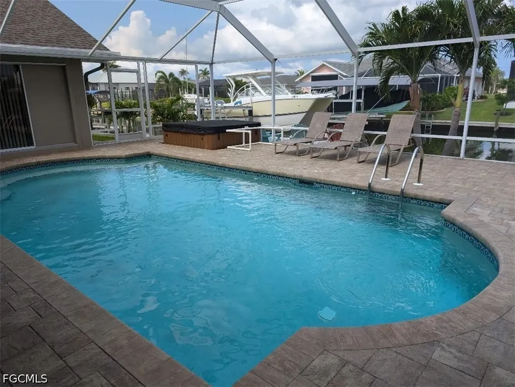 5008 SW 9th Place Cape Coral FL 33914
