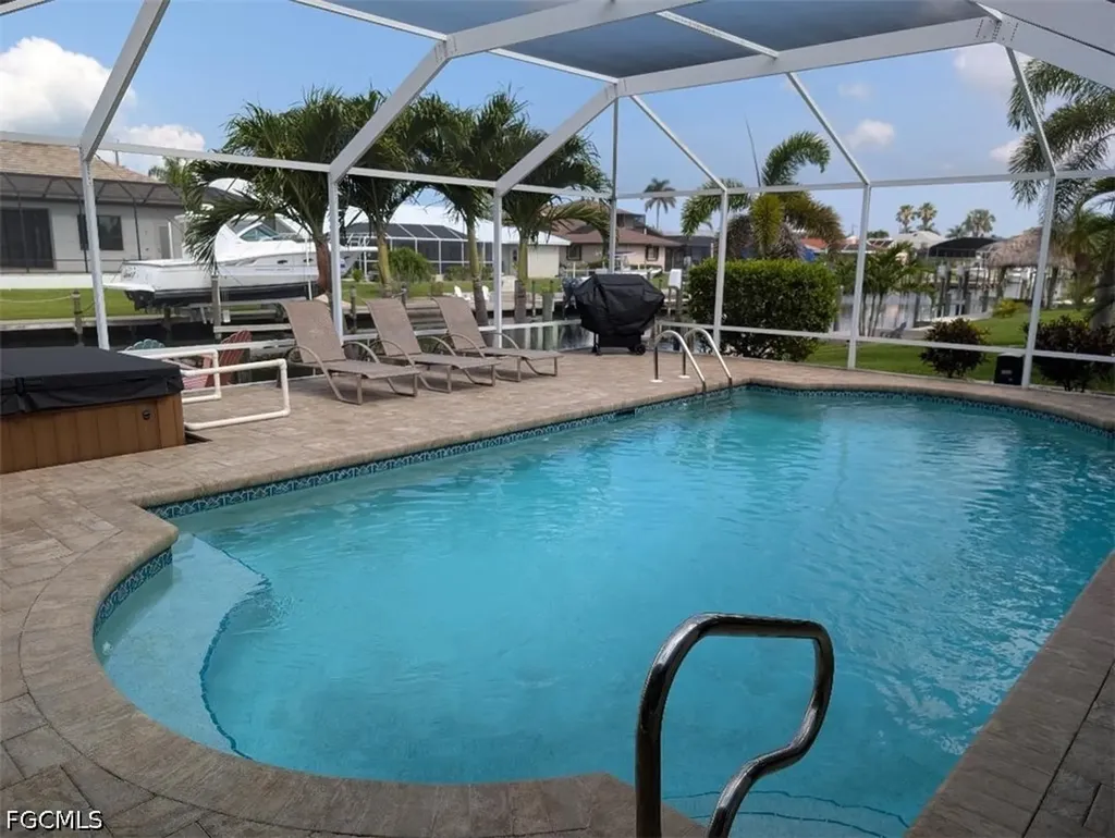 5008 SW 9th Place Cape Coral FL 33914