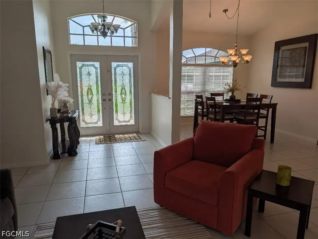 5008 SW 9th Place Cape Coral FL 33914