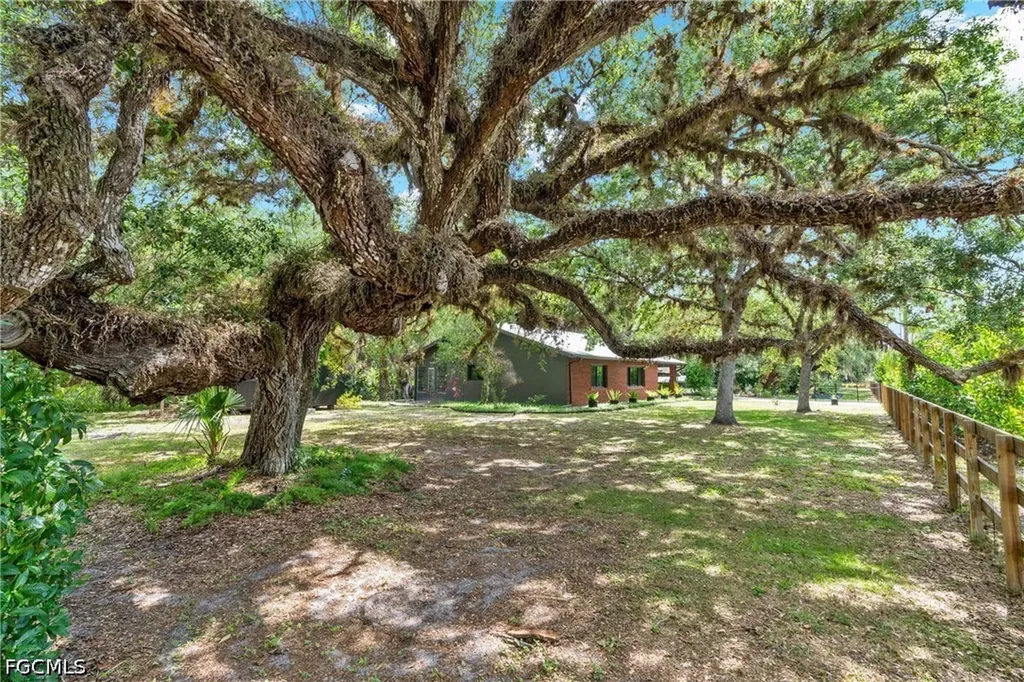 412 Fraser Avenue Labelle FL 33935
