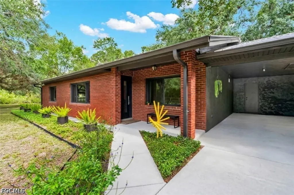 412 Fraser Avenue Labelle FL 33935