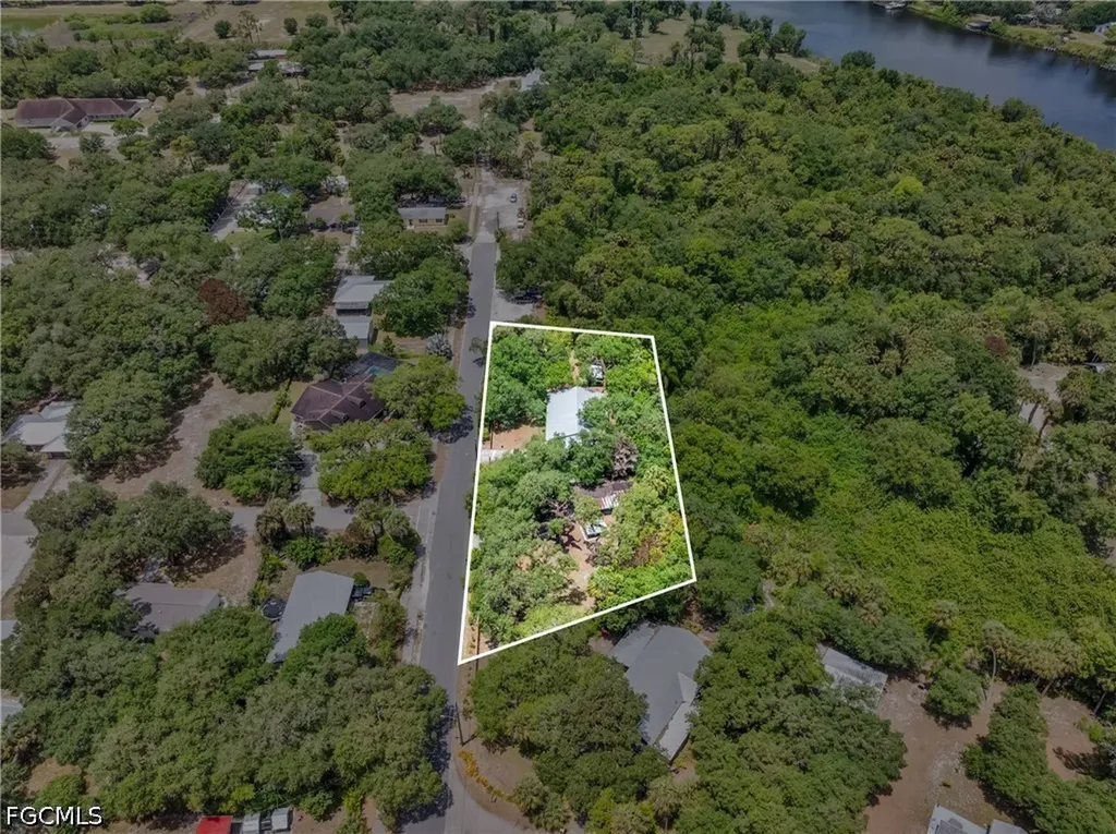 412 Fraser Avenue Labelle FL 33935