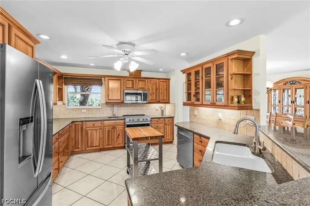 14221 Clubhouse Drive Bokeelia FL 33922