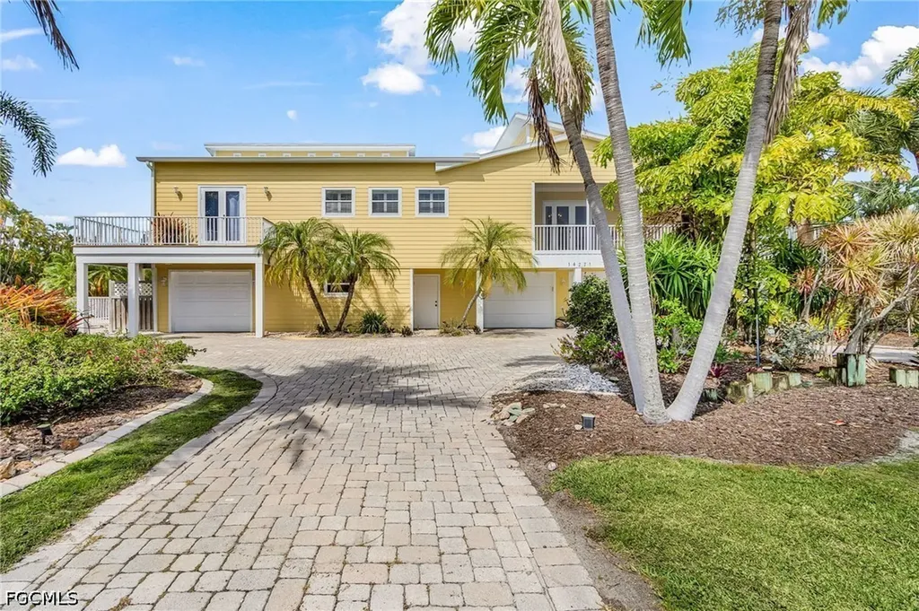 14221 Clubhouse Drive Bokeelia FL 33922