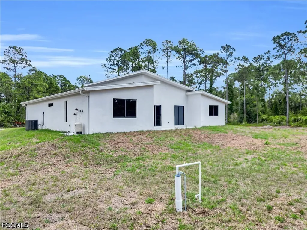 1006 Macy Street E Lehigh Acres FL 33974