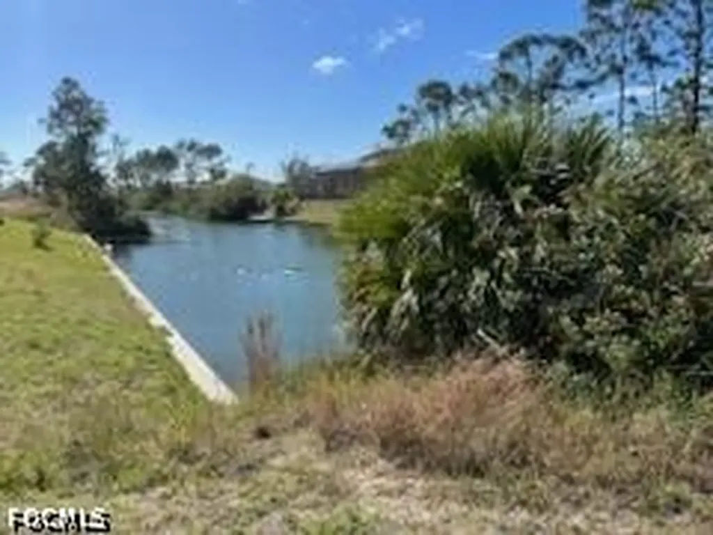 1720 Jacaranda Parkway W Cape Coral FL 33993