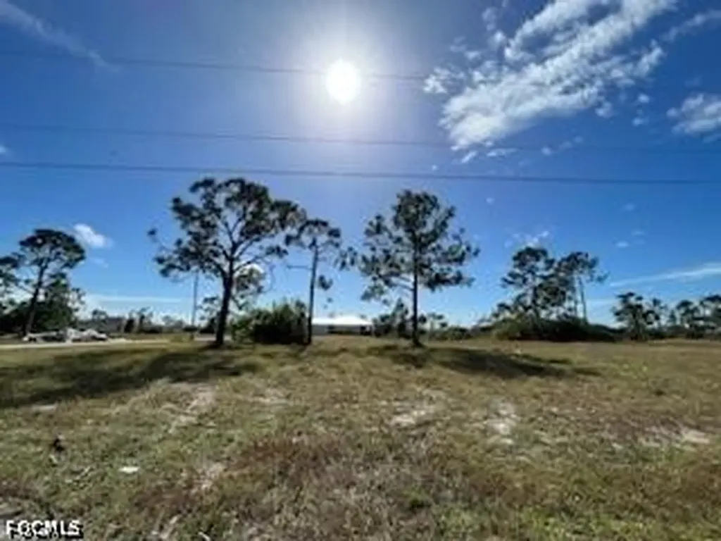 1720 Jacaranda Parkway W Cape Coral FL 33993