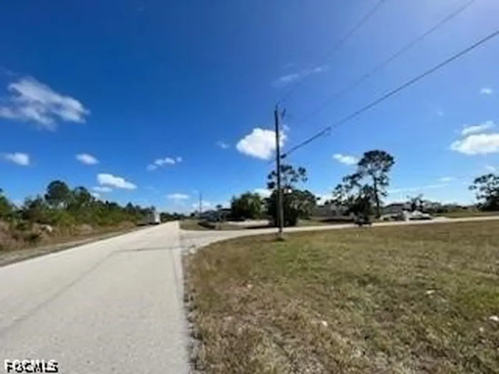 1720 Jacaranda Parkway W Cape Coral FL 33993