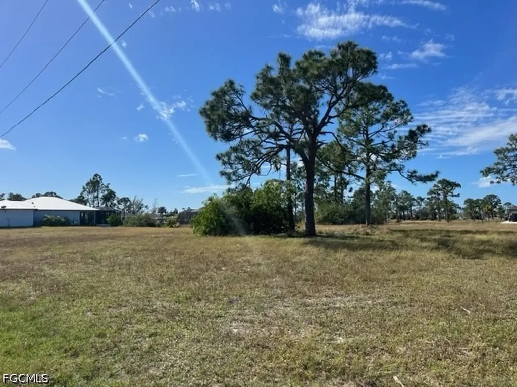 1720 Jacaranda Parkway W Cape Coral FL 33993