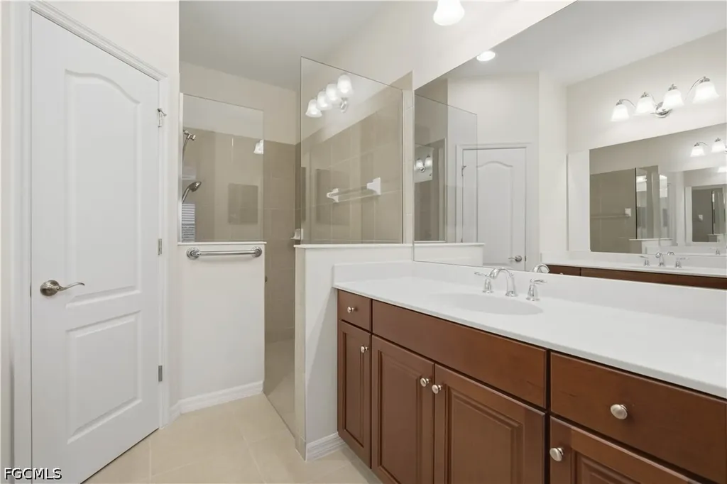 4629 Waterscape Lane Fort Myers FL 33966