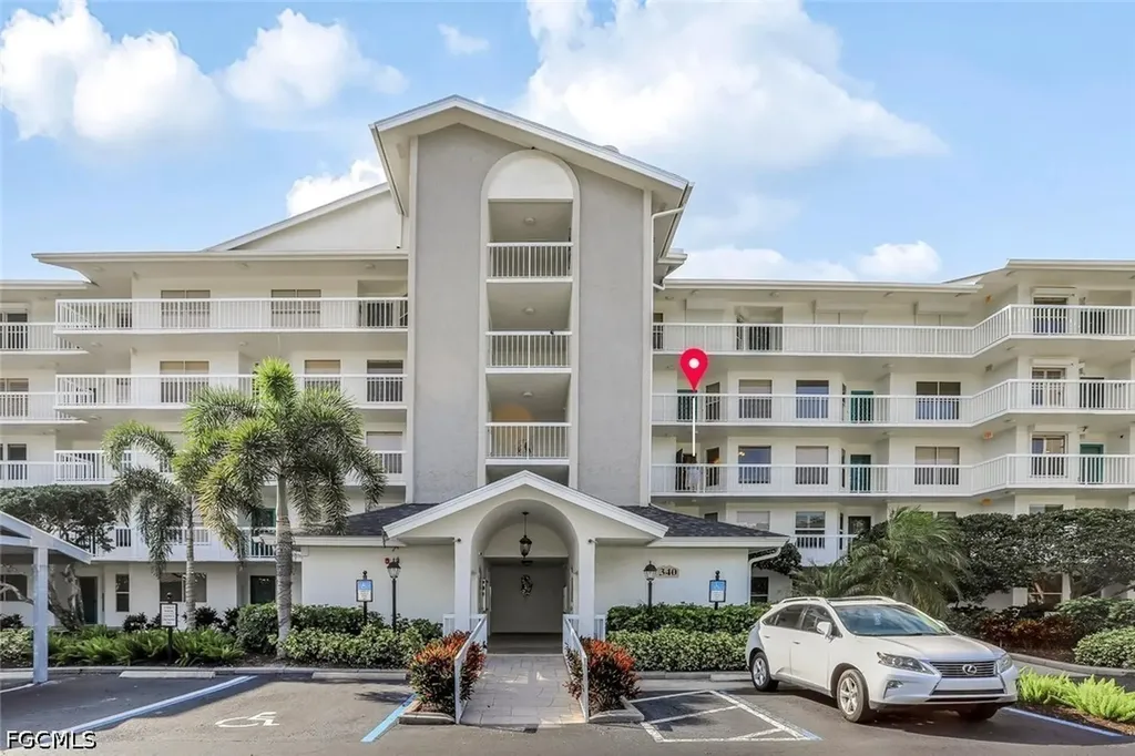 340 Horse Creek Drive Naples FL 34110