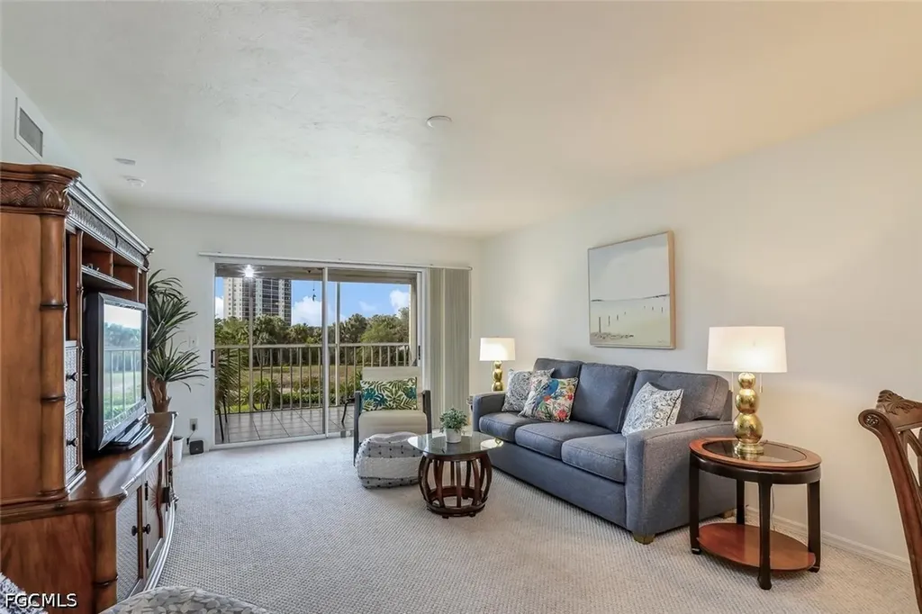 340 Horse Creek Drive Naples FL 34110