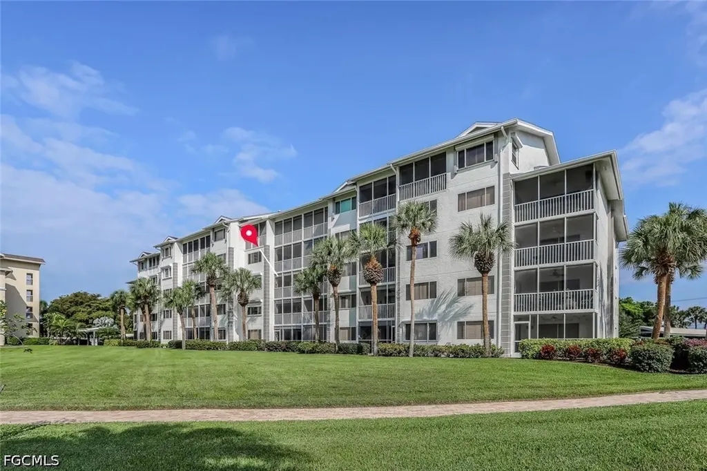 340 Horse Creek Drive Naples FL 34110