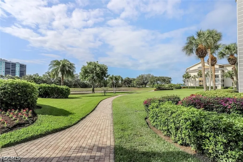 340 Horse Creek Drive Naples FL 34110